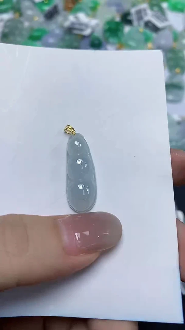 翡翠18K金镶嵌颈饰天然缅甸翡翠A货