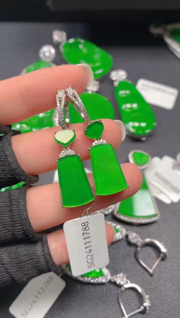 银S925镶嵌翡翠耳饰00