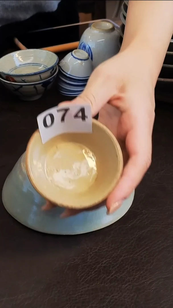 【闪购商品】1漂漂亮亮的瓷器编号074