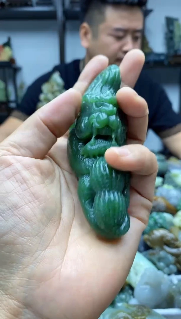 未镶嵌和田玉把件1