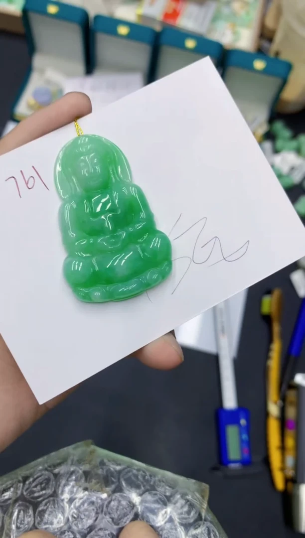 颈饰未镶嵌翡翠鑫****。1111111111