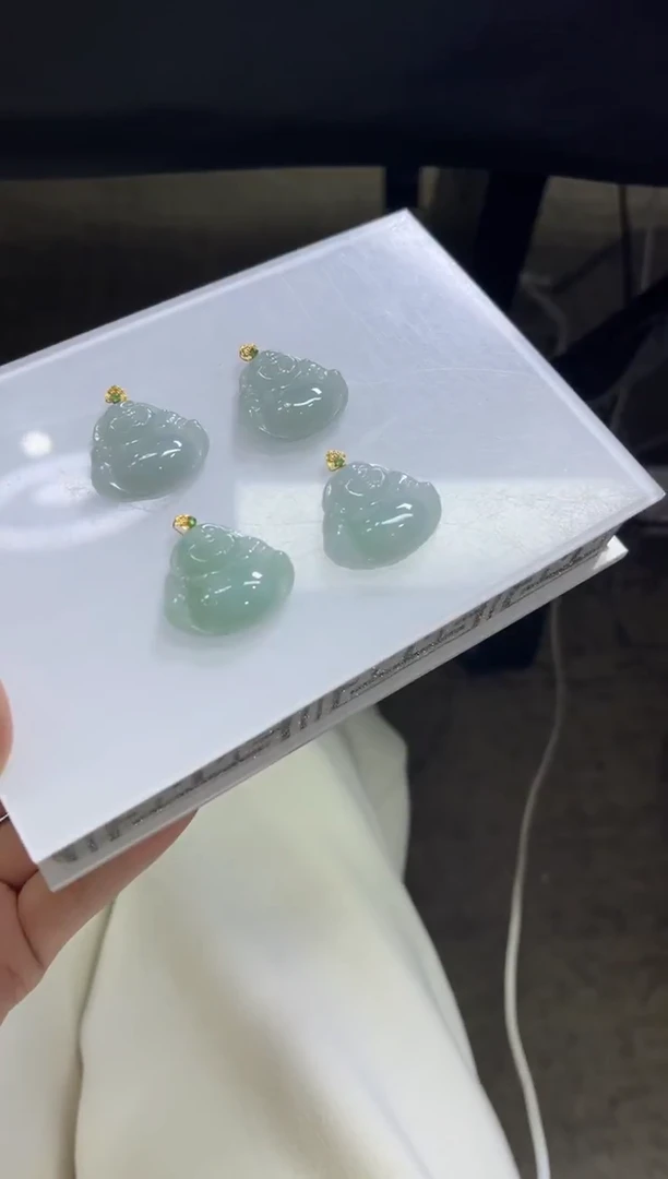 颈饰18K金镶嵌翡翠B204/多样性发一件/配绳子