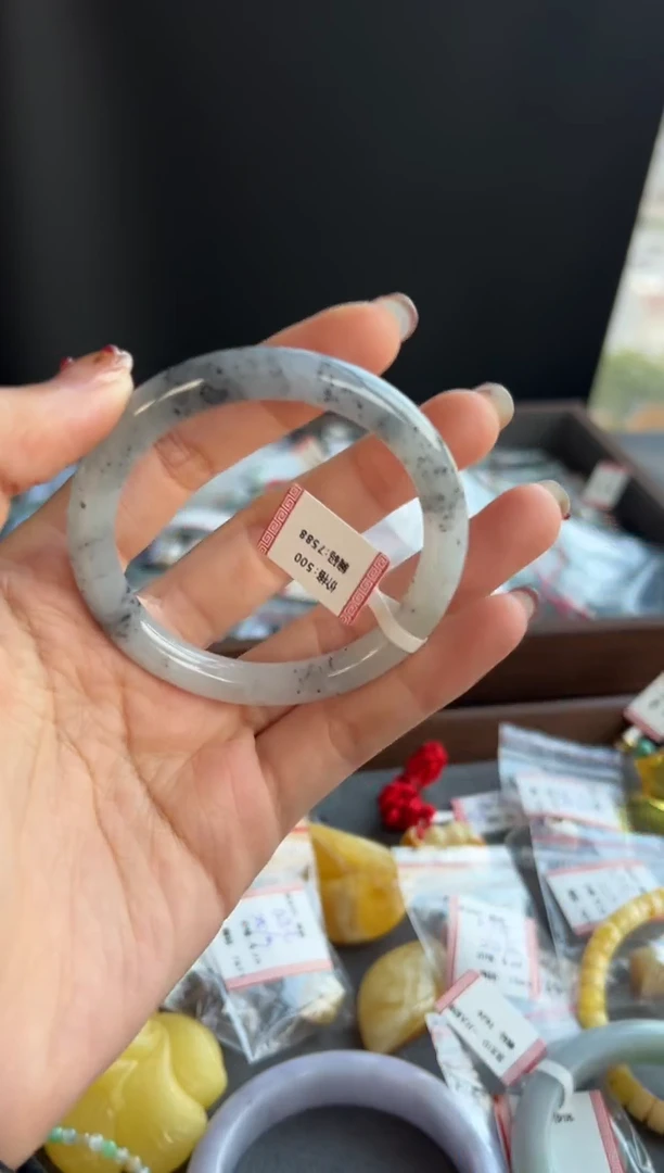 未镶嵌手镯翡翠7588号买断