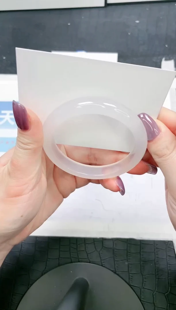 【闪购商品】石英质玉手镯未镶嵌47-58.2