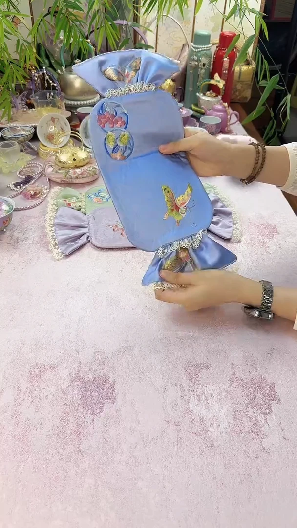 65号蓝色刺绣糖果茶席