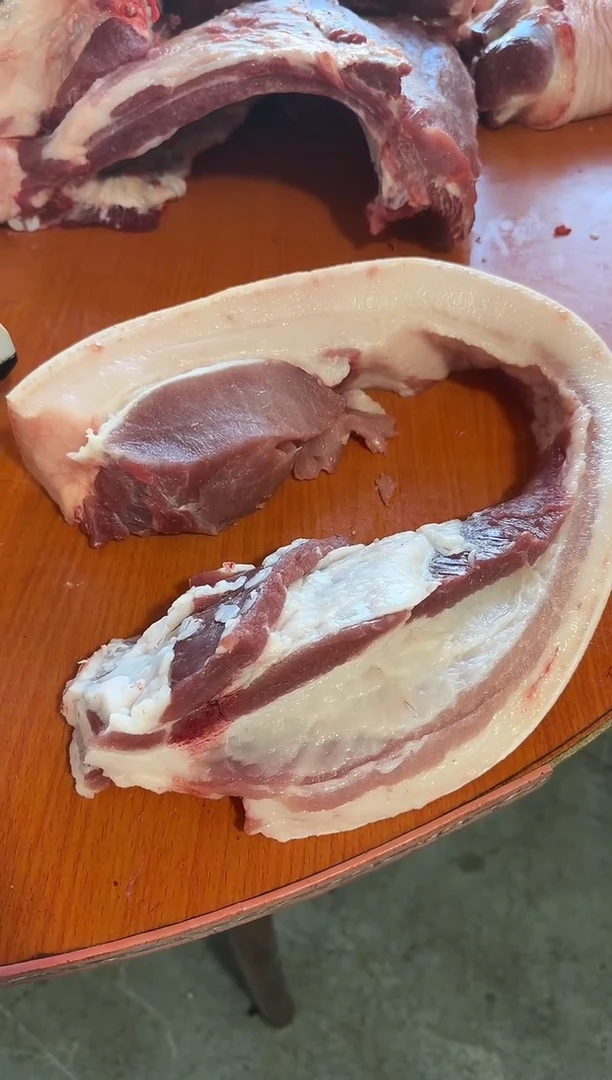 中国大陆180食用农产品?**毛猪五花肉2.17毛毛