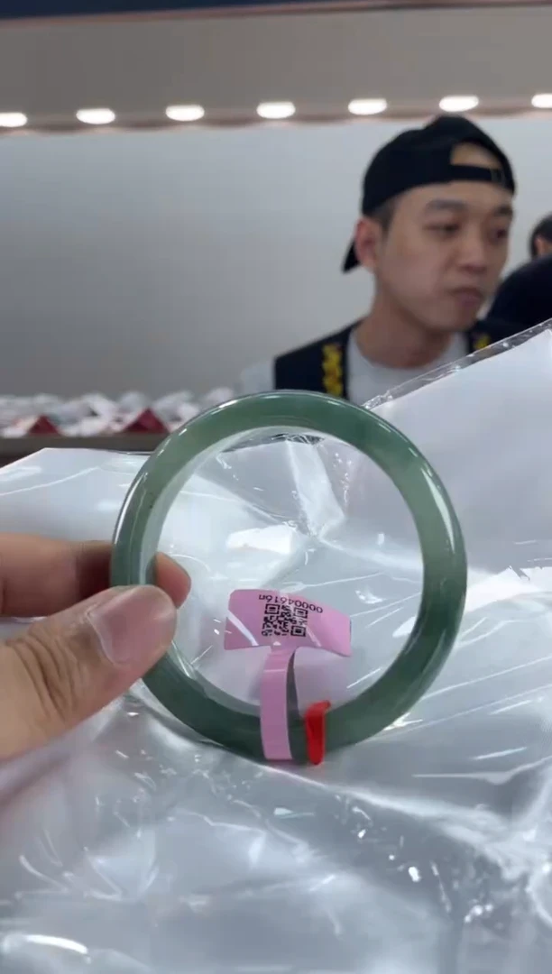 未镶嵌手镯翡翠4