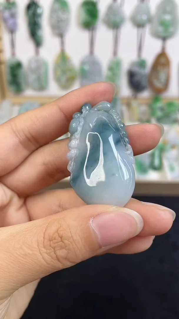 颈饰未镶嵌翡翠1