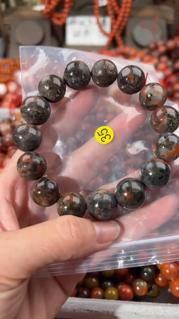 南红玛瑙手串未镶嵌1