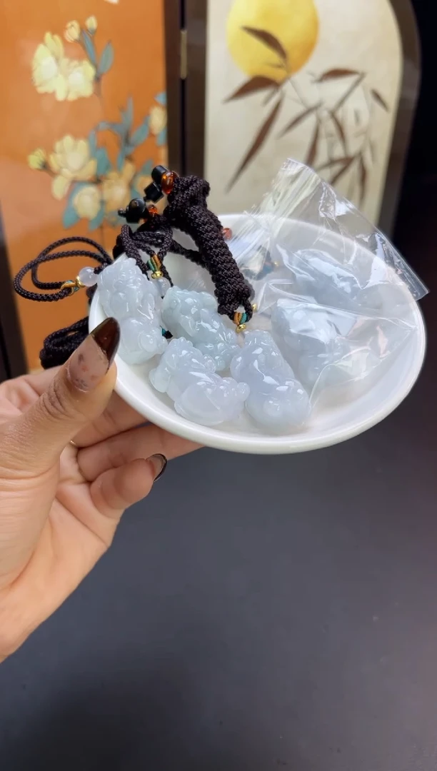 颈饰未镶嵌翡翠貔貅W356-25101703A多样性发一