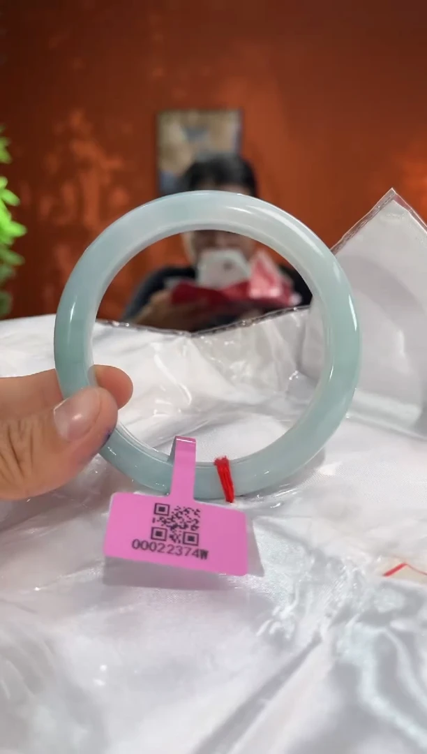 未镶嵌手镯翡翠我****包翡翠手镯
