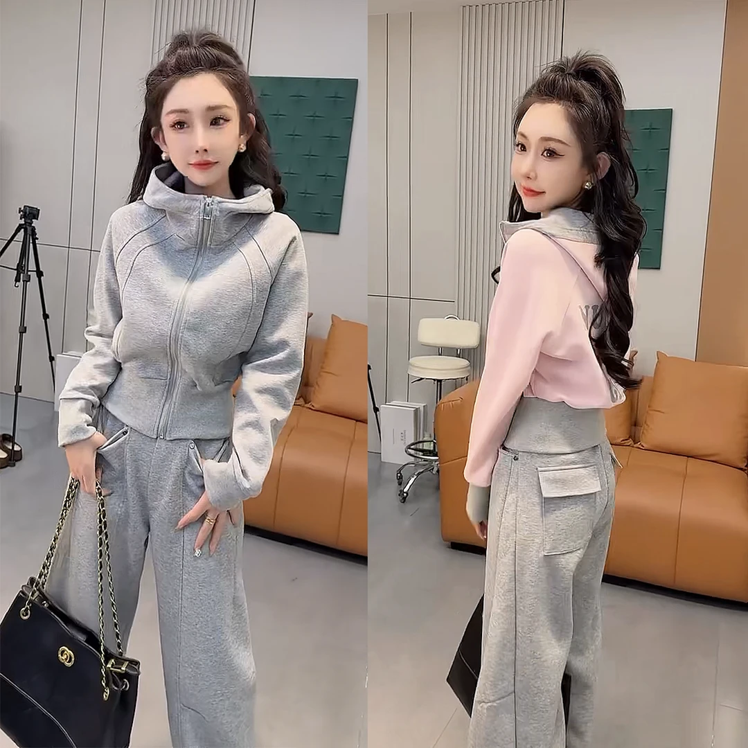 80820秋冬新款 洋气百搭连帽字母卫衣+弯刀裤两件套 时尚休闲套装