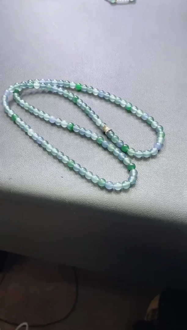 颈饰未镶嵌翡翠？*0248915193