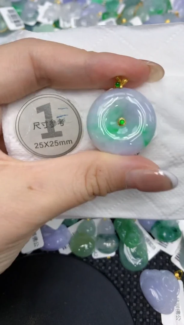 颈饰18K金镶嵌翡翠1111111