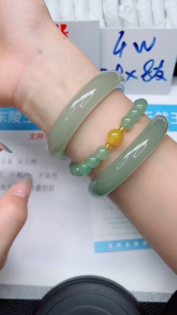 未镶嵌手镯石英质玉203-62