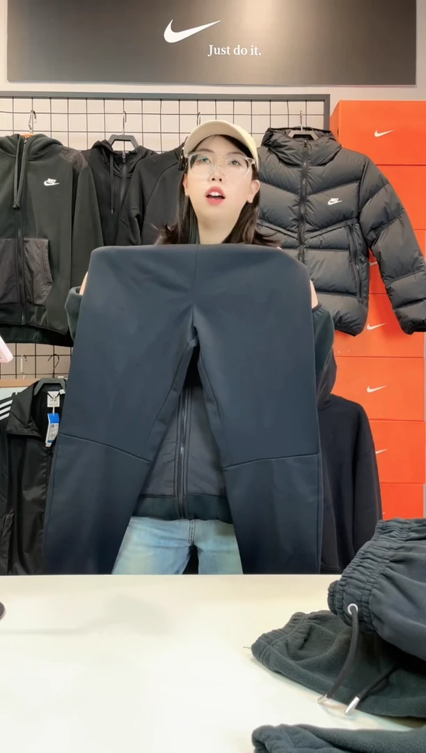 93256 黑加绒束脚长裤 XXL码 160-180斤 不退换