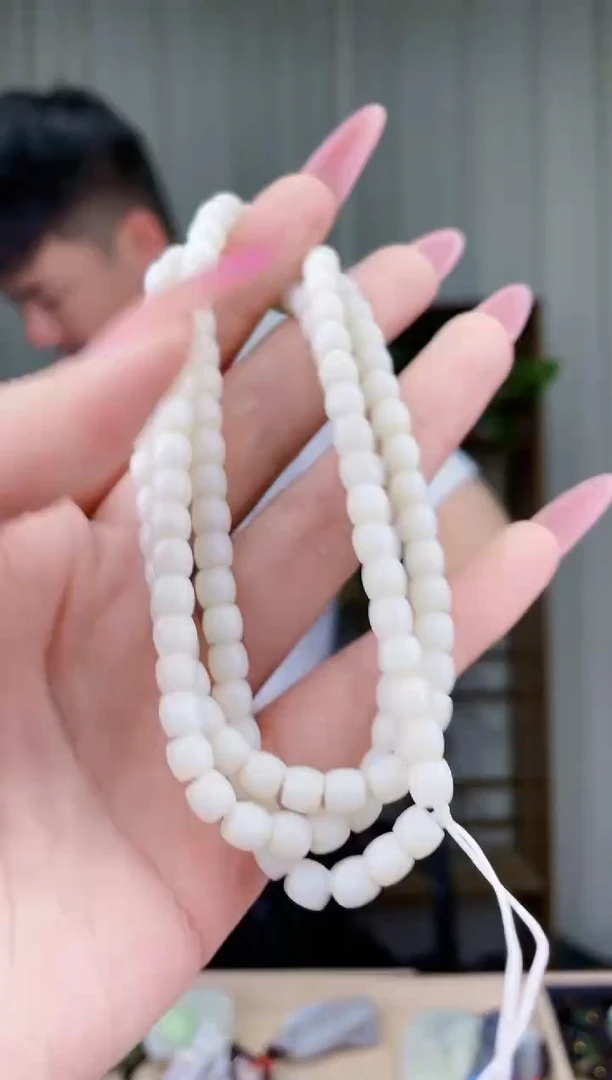 和田玉未镶嵌挂件拍一发一，多样性发货！