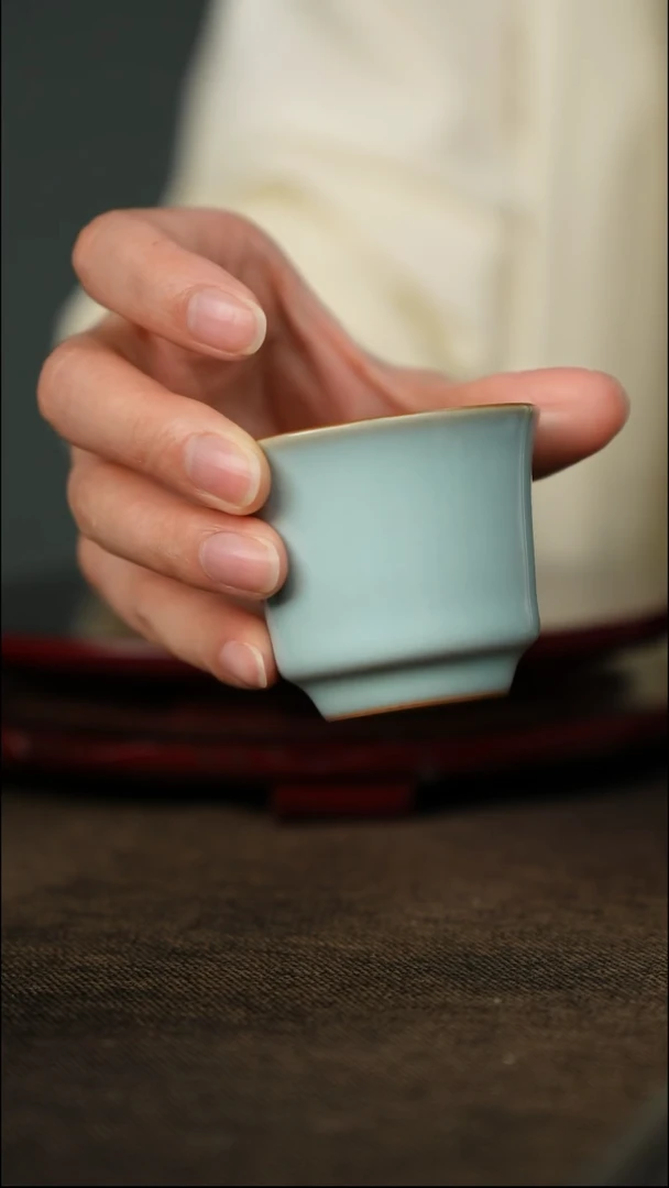 钟式杯 带底款 颜色随机