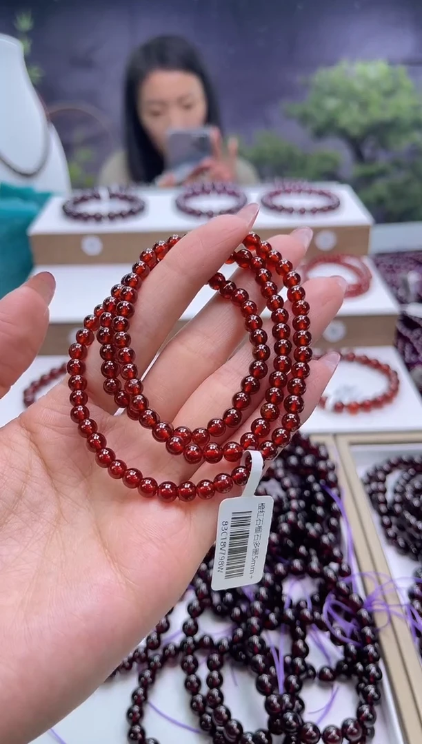 【闪购商品】石榴石手串未镶嵌橙红石榴石多圈5mm+，多样式发一