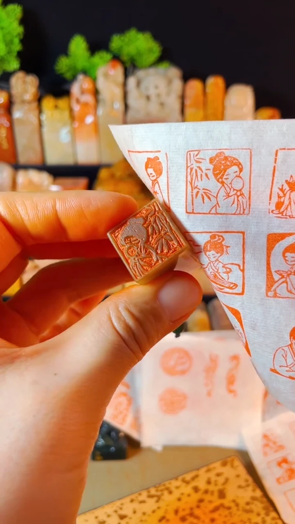 【闪购商品】巴林石印石手工篆刻《羞羞少女》2.0