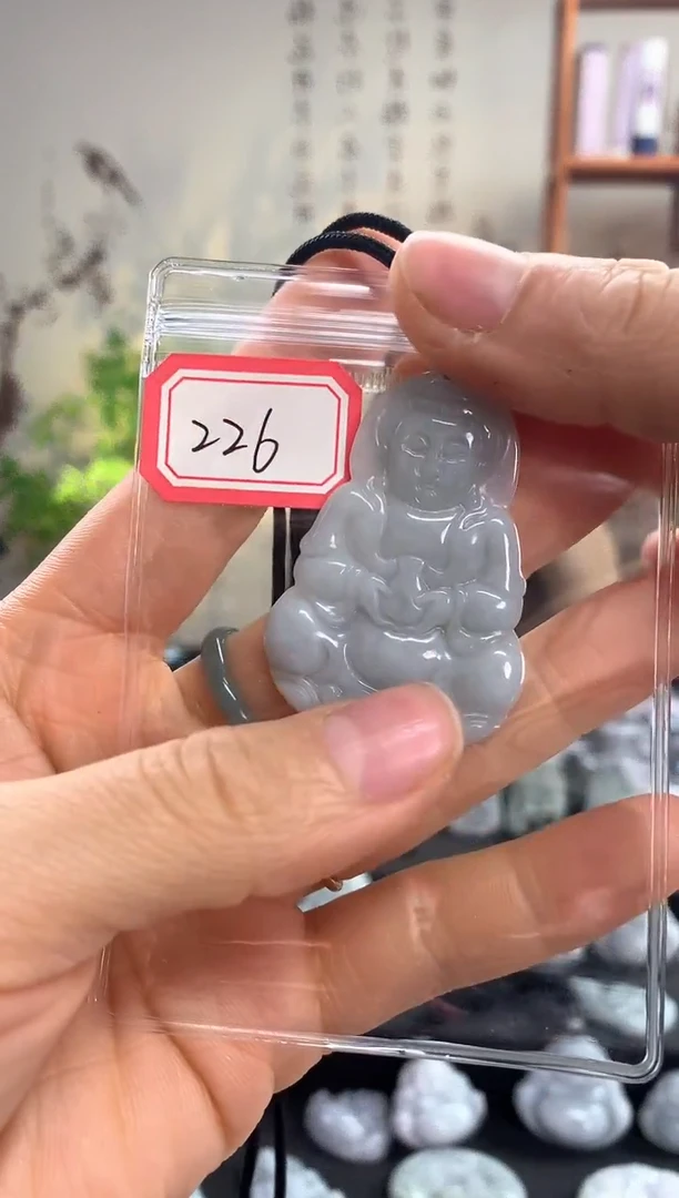 【闪购商品】翡翠颈饰未镶嵌观音226