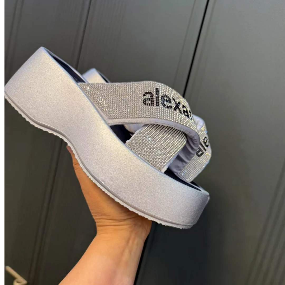 2025夏季新款小个子5-6cm松糕底水钻一字拖女休闲厚底女外穿拖鞋