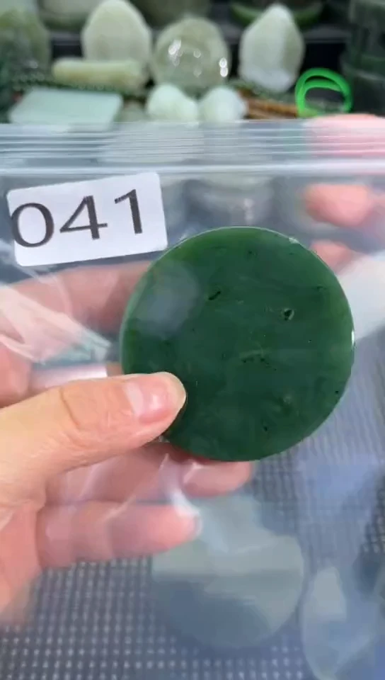 未镶嵌和田玉珠宝半成品镯芯