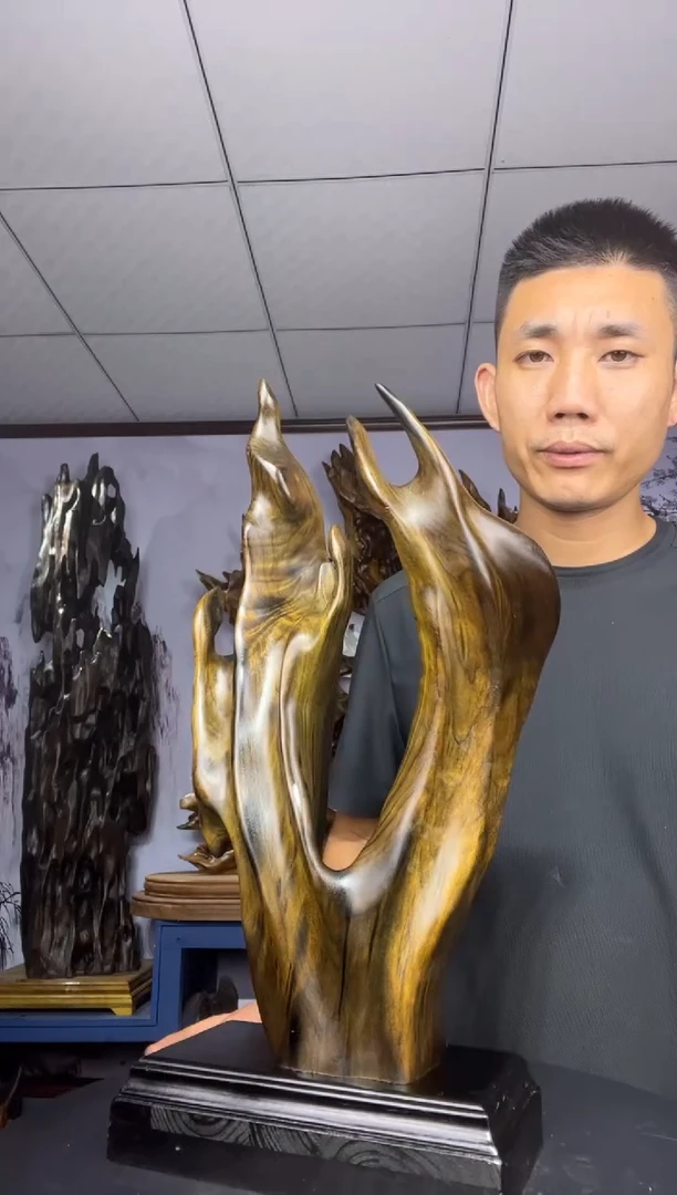 金丝楠木雕款破**蝶金丝楠木工艺品摆件