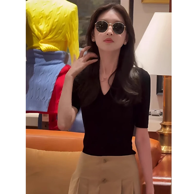 黑色v领正肩短袖T恤女2025夏季穿搭高级感气质修身显瘦百搭上衣潮