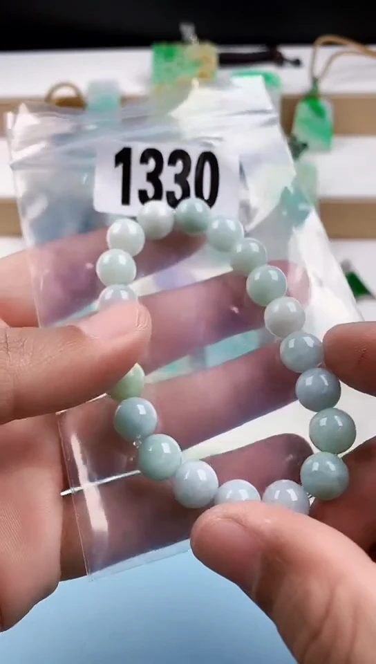 【闪购商品】翡翠挂件未镶嵌天然翡翠吊坠挂件