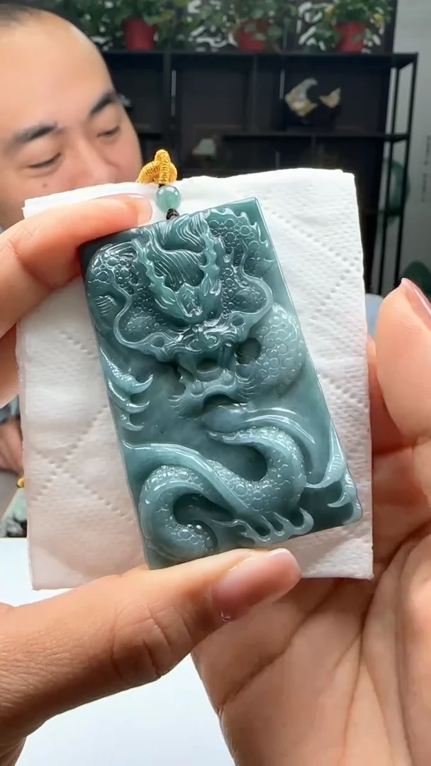 【闪购商品】翡翠颈饰未镶嵌天然翡翠A货吊坠