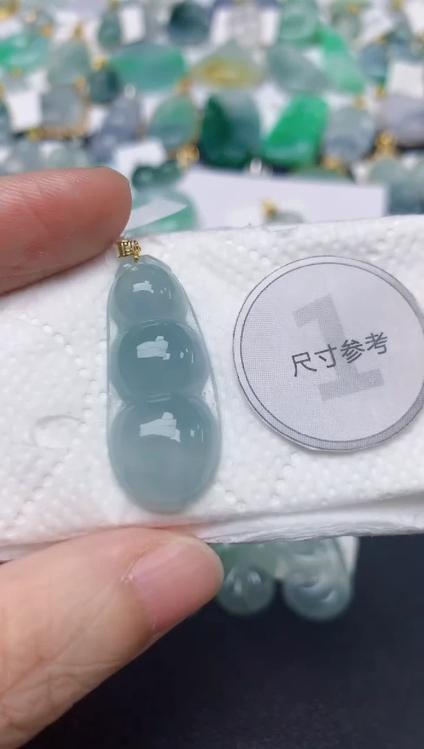 颈饰18K金镶嵌翡翠天然缅甸A货翡翠