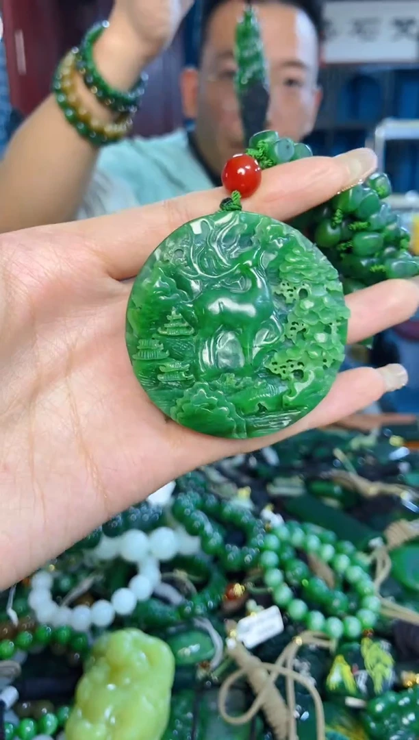 未镶嵌和田玉挂件1