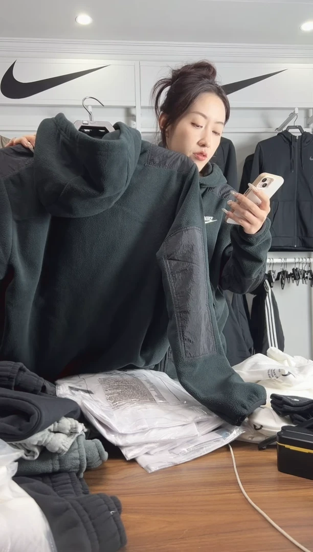 4883黑色XL码150-170斤不退换