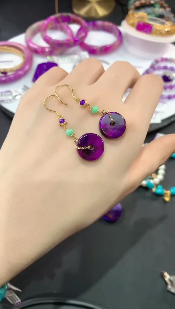 苏纪石（舒俱来）18K金镶嵌，耳饰