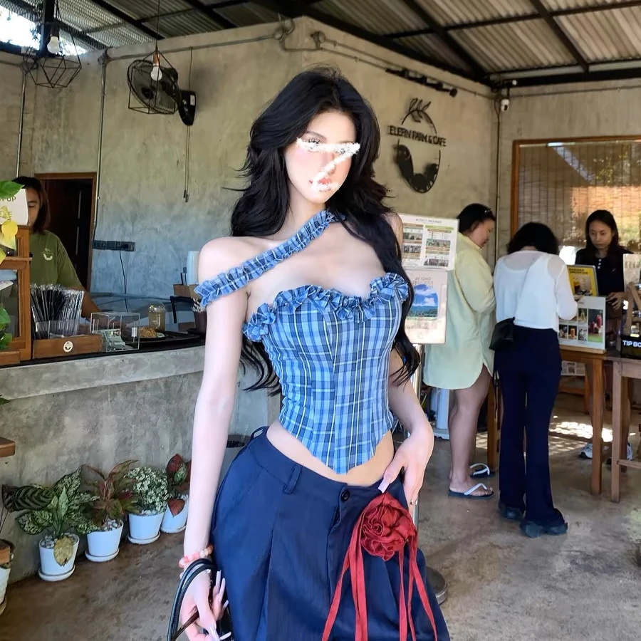 纯欲辣妹格纹抹胸挂脖背心女春夏新款修身显瘦露肩短款性感上衣