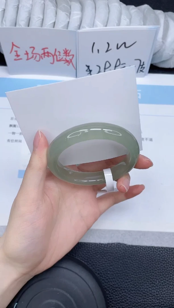 未镶嵌手镯石英质玉169-56