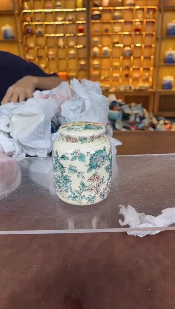瓷片鸣盏居11111111山茶花茶叶罐