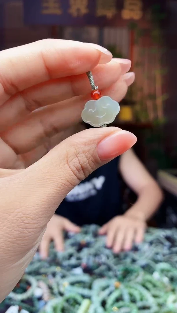 和田玉未镶嵌挂件拍一发一多样性发货