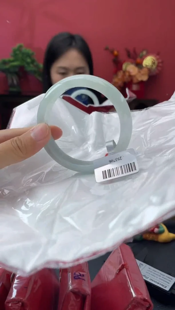 未镶嵌手镯翡翠2