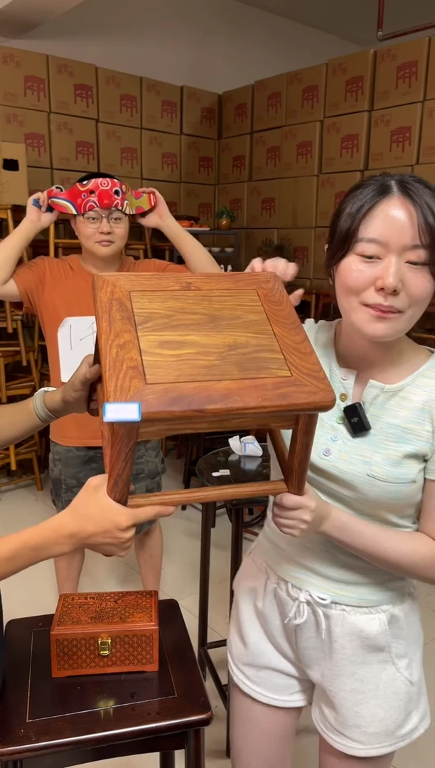 花梨木类刺猬紫檀高档富贵凳