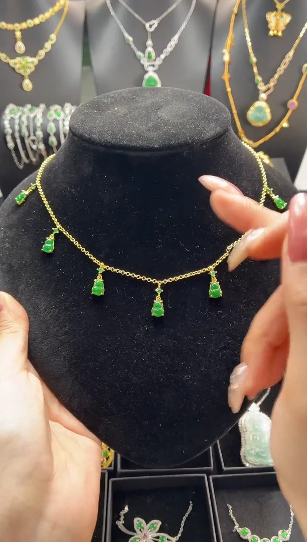 翡翠未镶嵌颈饰天然翡翠a货