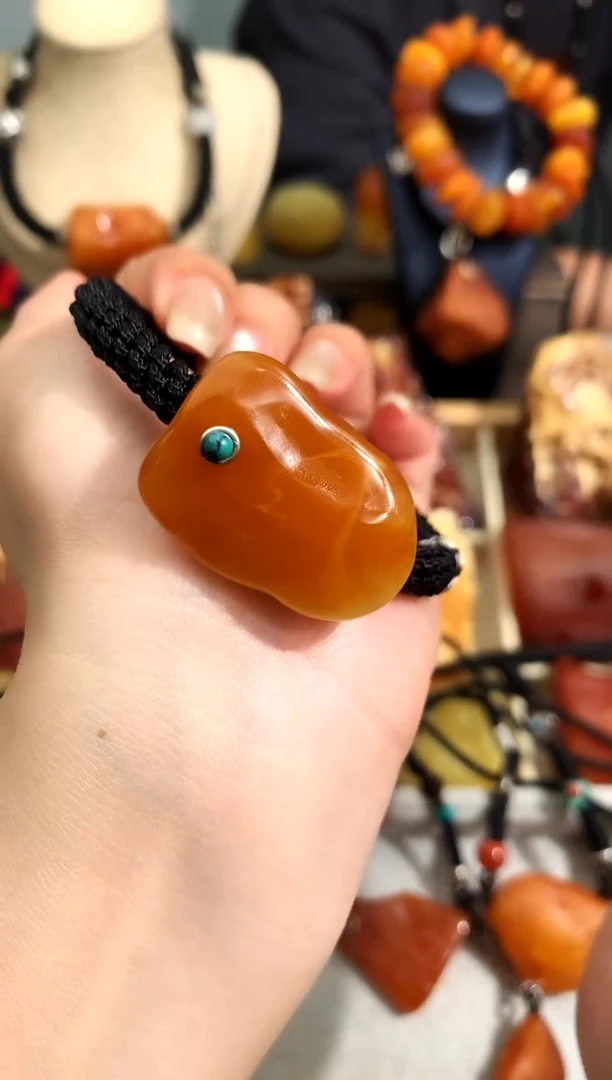 【闪购商品】蜜蜡裸石未镶嵌似玉