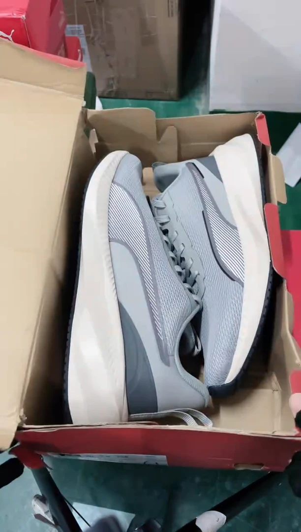 彪马时尚休闲运动鞋40M  FF23