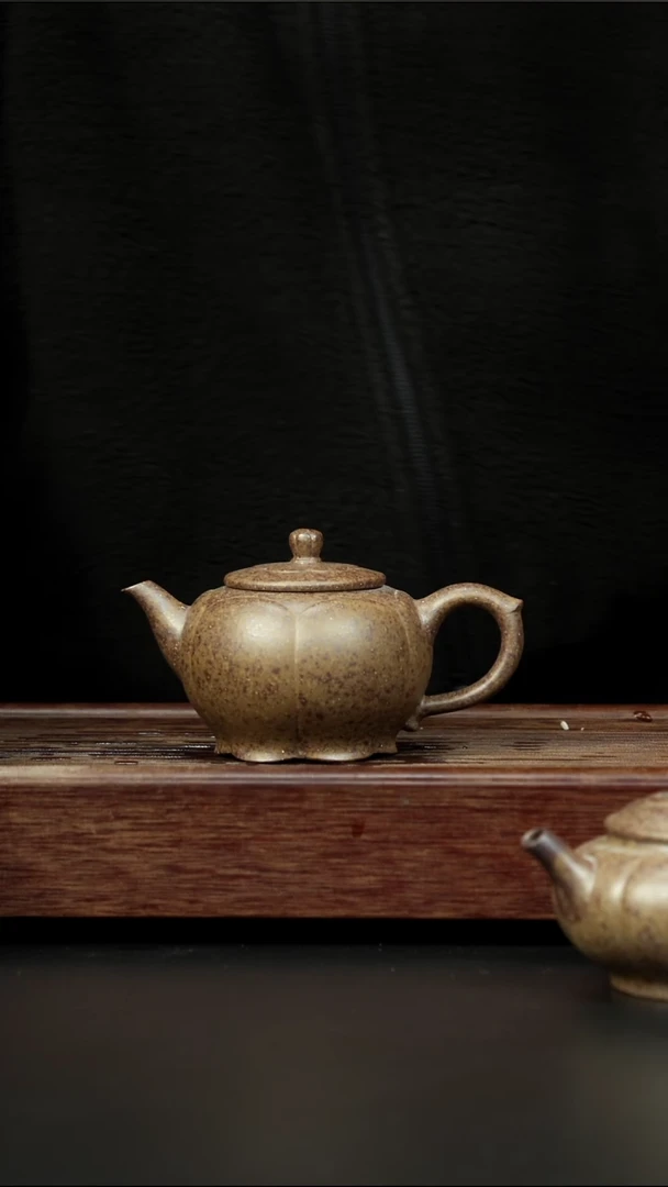 茶壶紫砂本绿柴烧 莲韵