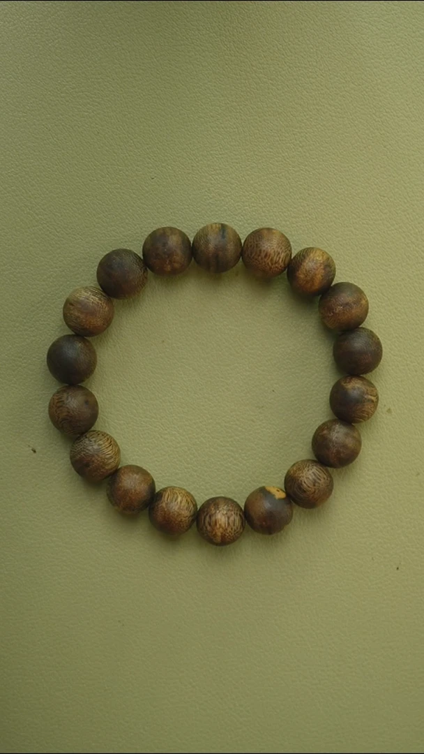 手串沉香12mm圆珠单圈绿奇楠虫漏留疤9分沉