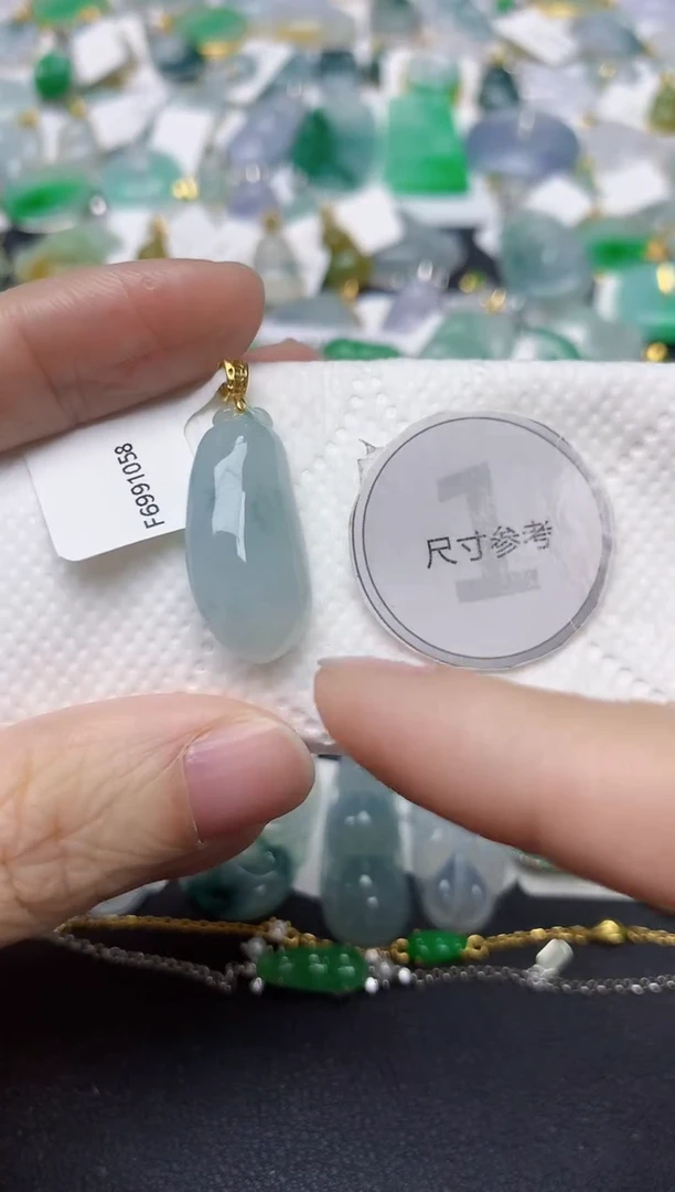 颈饰未镶嵌翡翠天然缅甸A货翡翠