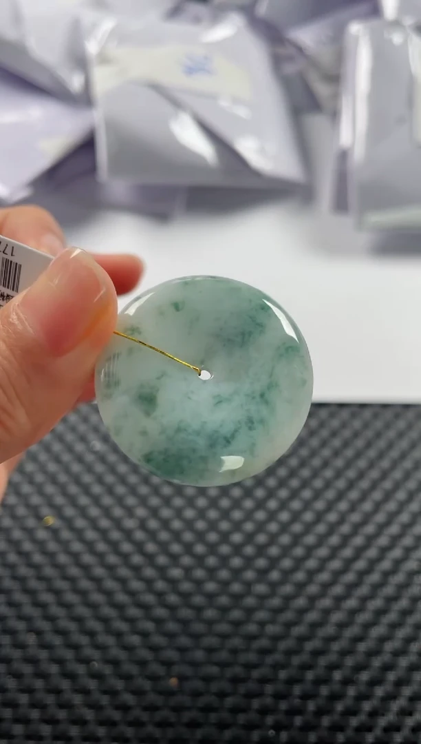 颈饰未镶嵌翡翠基地发货H 0766 平安扣