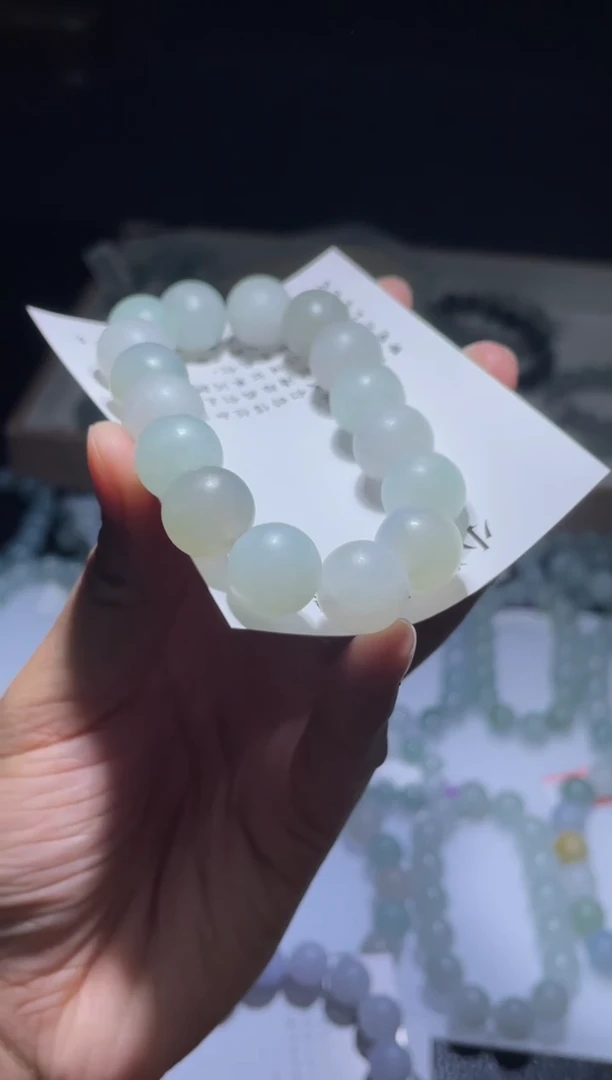 未镶嵌定制翡翠翡翠手串