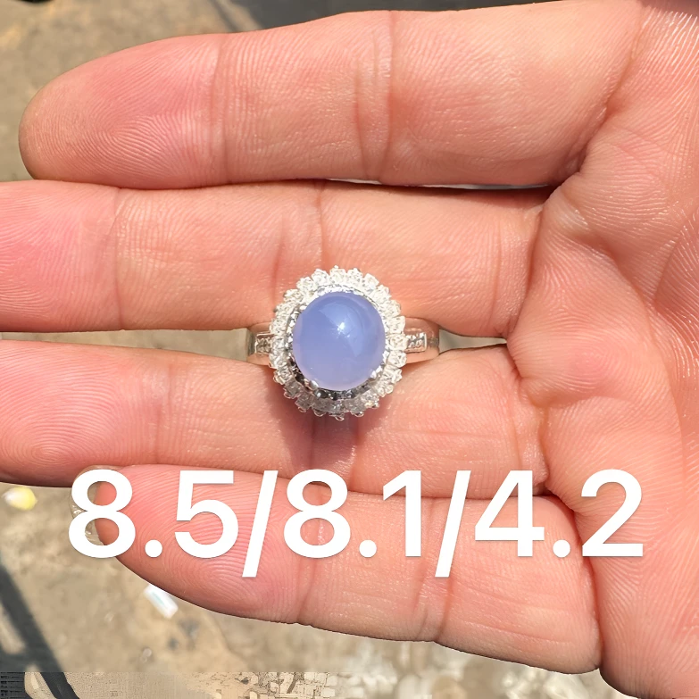 0510(小哪吒在源头)冰种翡翠紫罗兰戒面干净肉细饱满荧光足M200